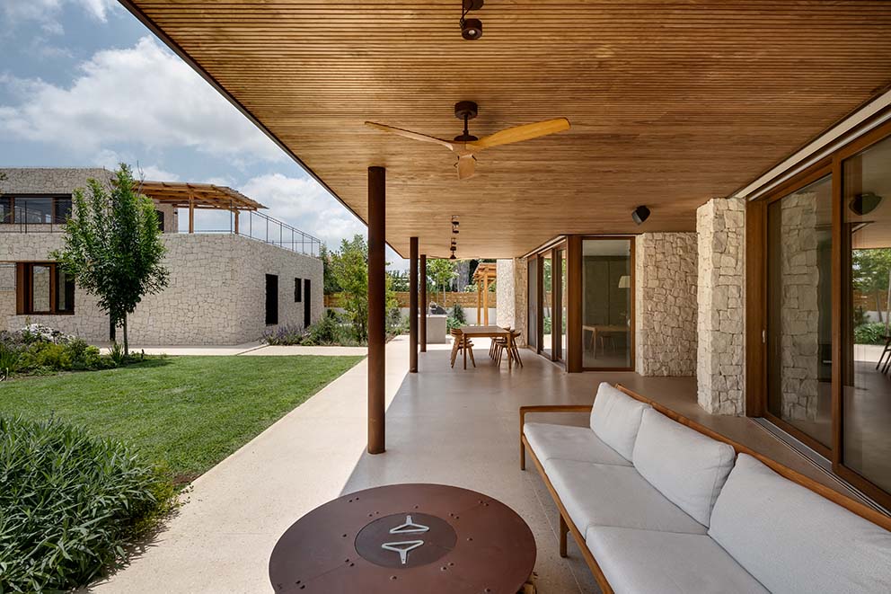 אדריכלות ועיצוב: ARC2, צילום: עודד סמדר, www.pnim.co.il 