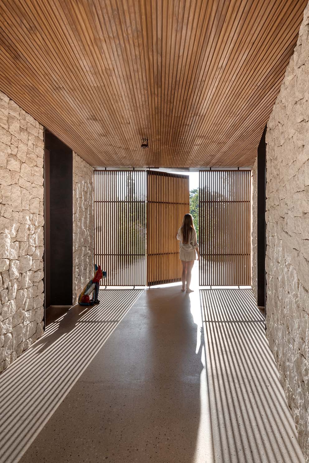 אדריכלות ועיצוב: ARC2, צילום: עודד סמדר, www.pnim.co.il 