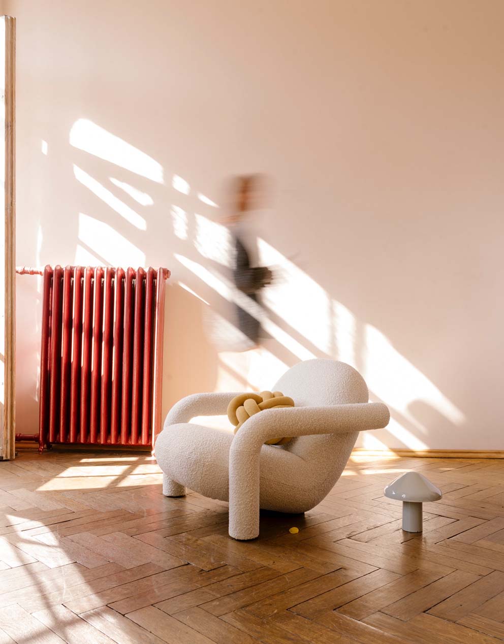 כורסאות, ריהוט, ניהול סושיאל לעסקים מעוצבים, PRAT LIVING