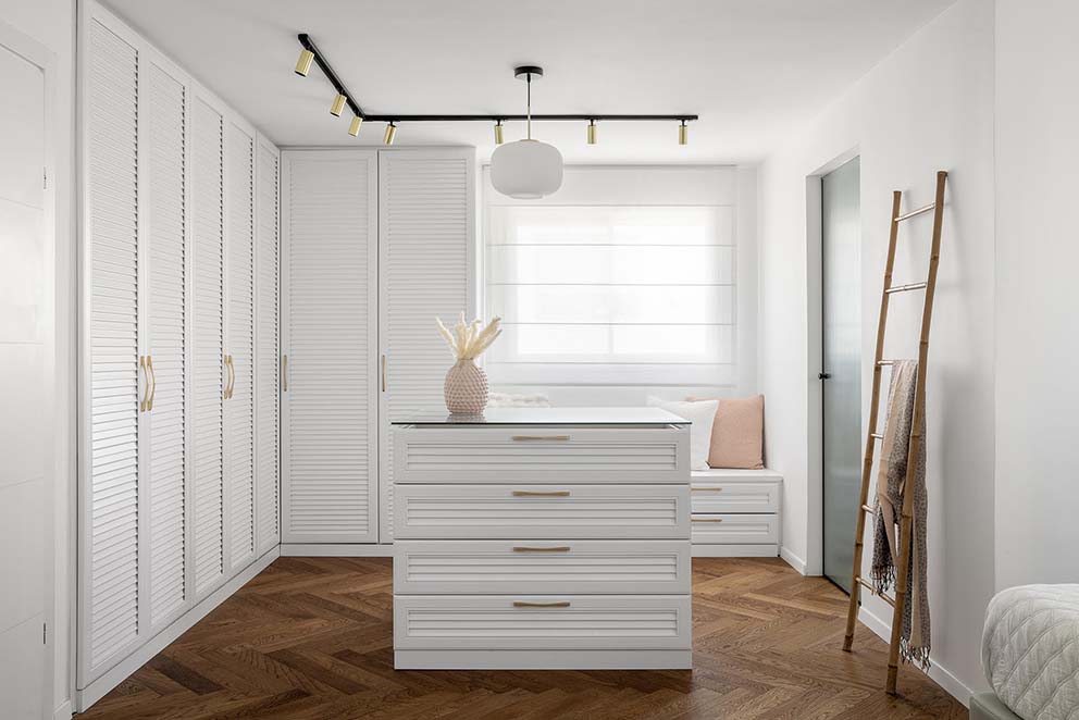 ארונות חדר שינה, פרסום למותגי עיצוב פנים