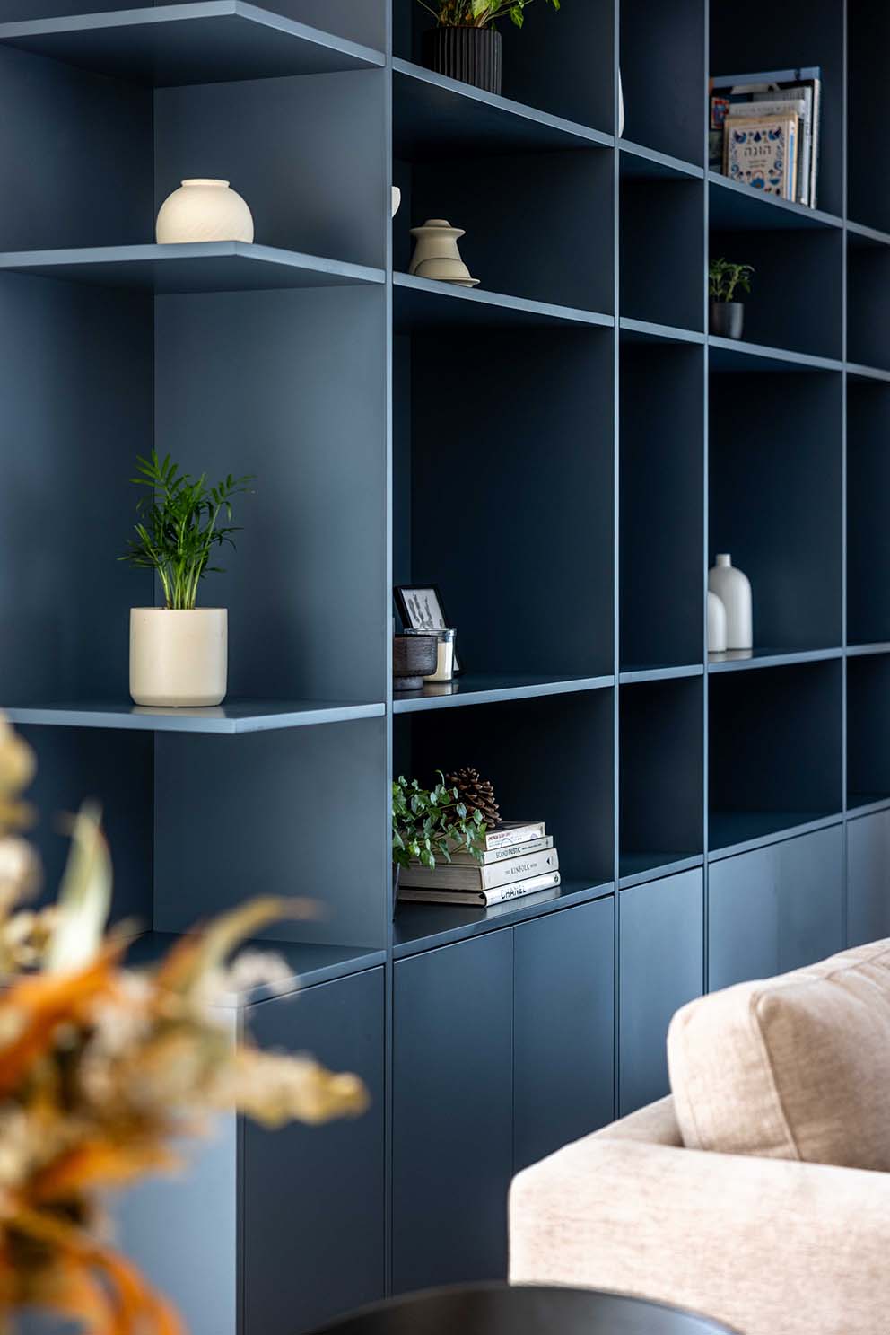 עיצוב: יעל רביב, צילום: אורית ארנון, www.pnim.co.il ארונות ריביירה יעל רביב שיפוץ הבית סושיאל לעיצוב פנים