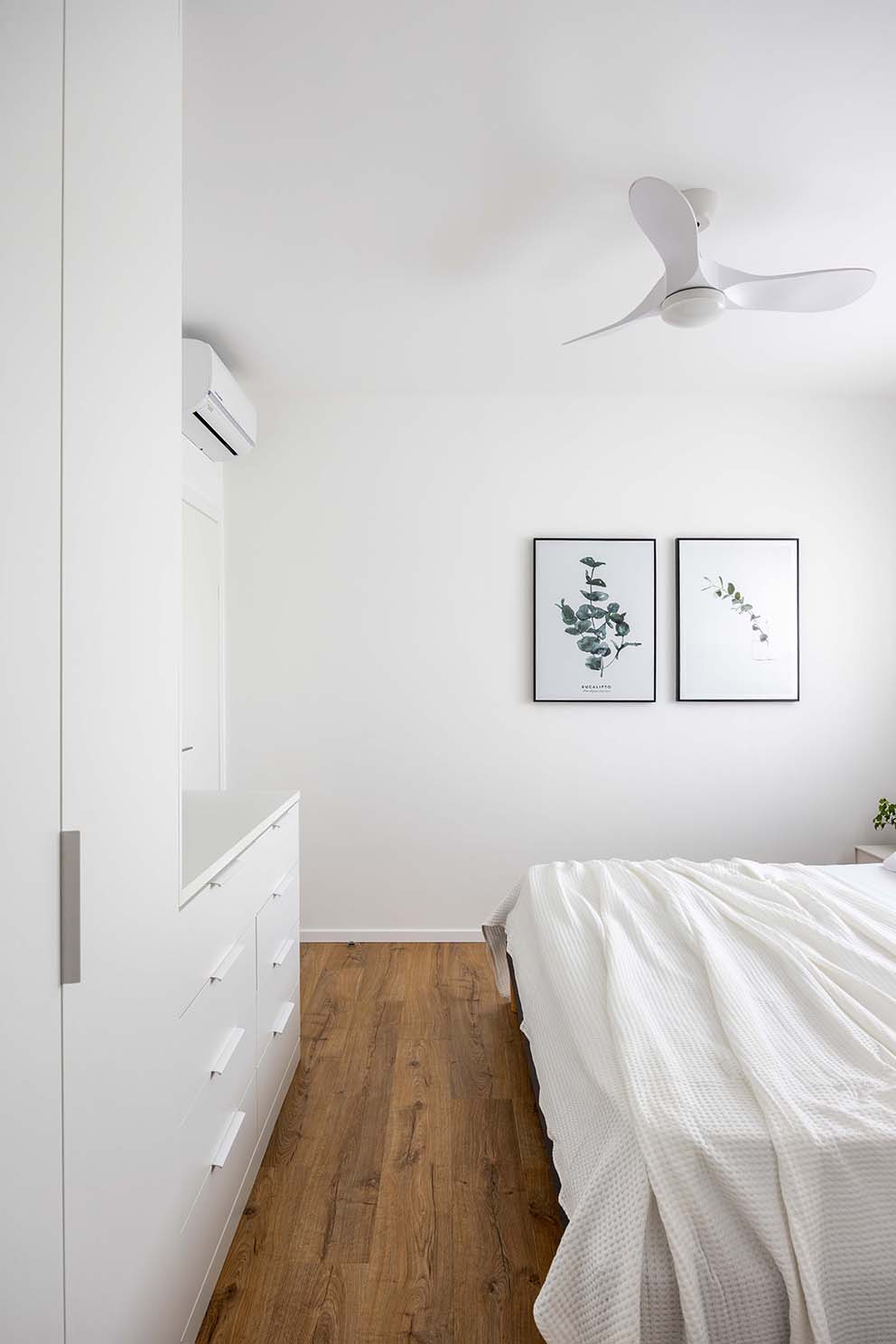 עיצוב: יעל רביב, צילום: אורית ארנון, www.pnim.co.il ארונות ריביירה יעל רביב שיפוץ הבית סושיאל לעיצוב פנים