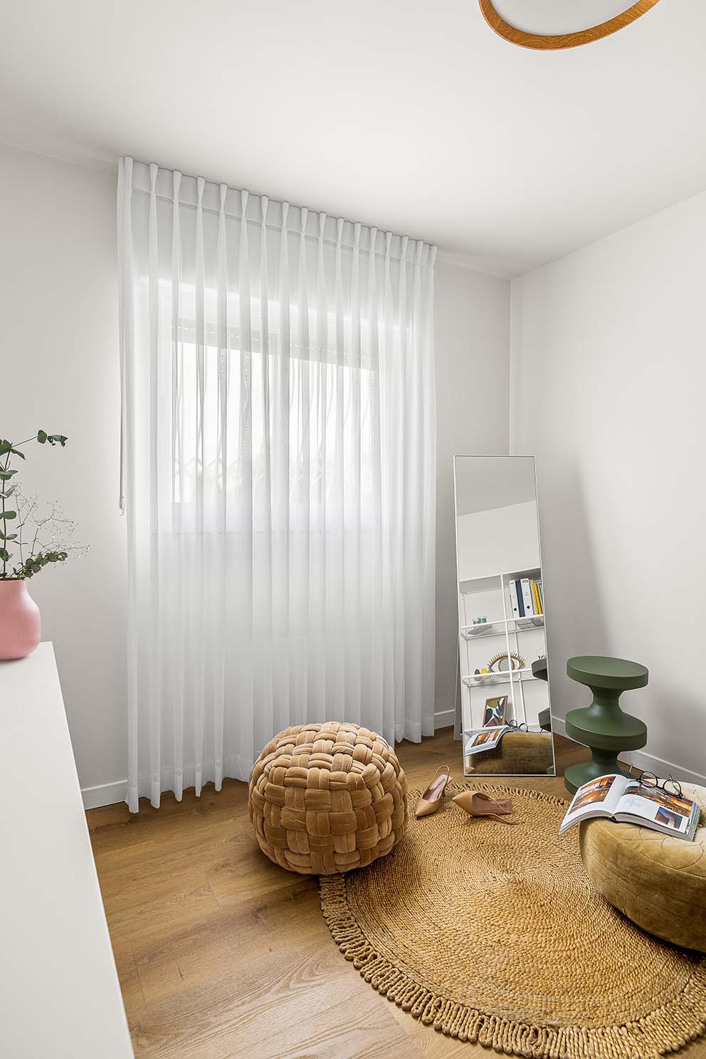 עיצוב פנים בצפון, ניהול סושיאל לעיצוב פנים, ליאת קסטיאל, מעצבת פנים בצפון