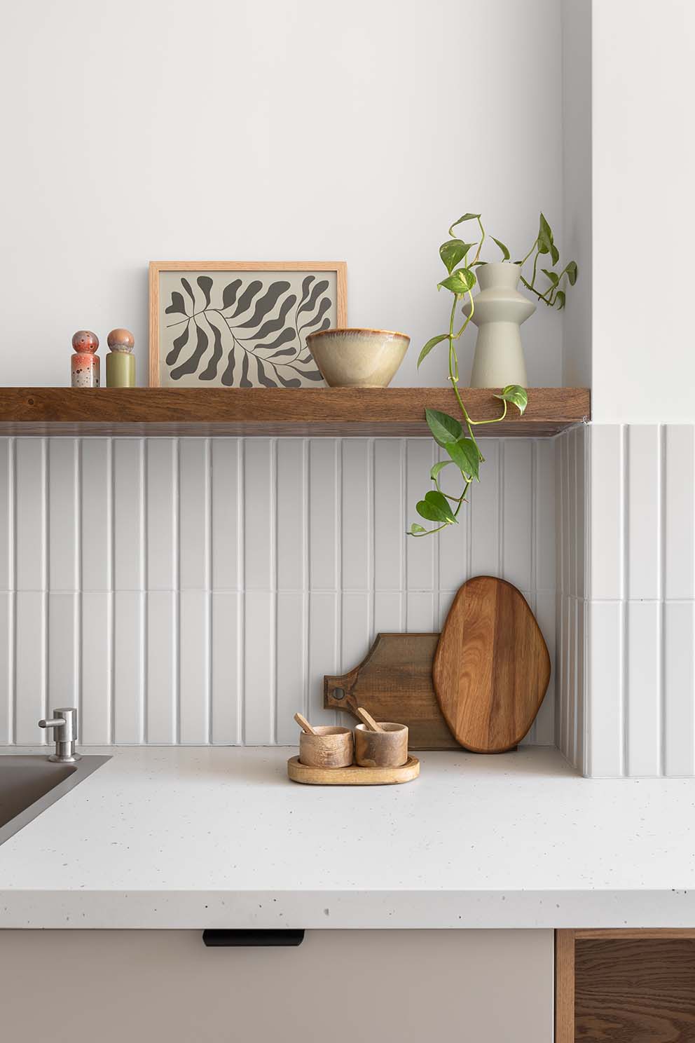 אדריכלות בתל אביב, שיר מרגולין אדריכלית, סושיאל למעצבי פנים, מטבח איקאה בשילוב נגרות