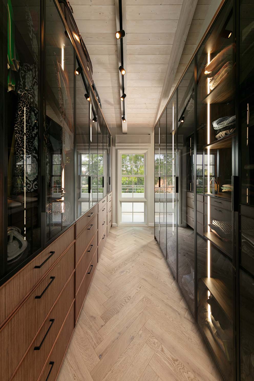 אדריכלות בישראל, שיפוץ בית במכבים, רון שפיגל