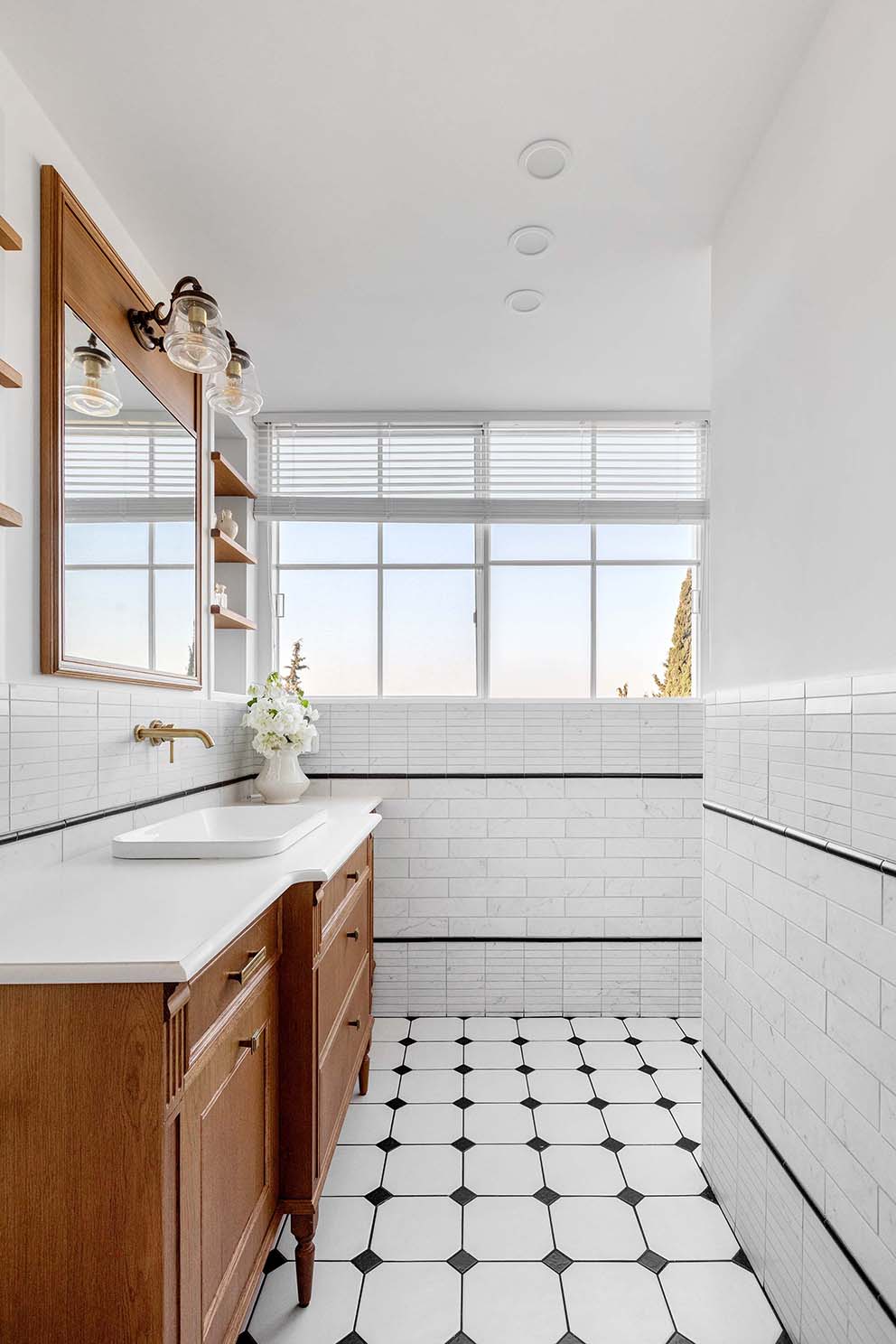 מורן רוזנברג מעצבת פנים, ניהול סושיאל למעצבי פנים, עיצוב חדר רחצה