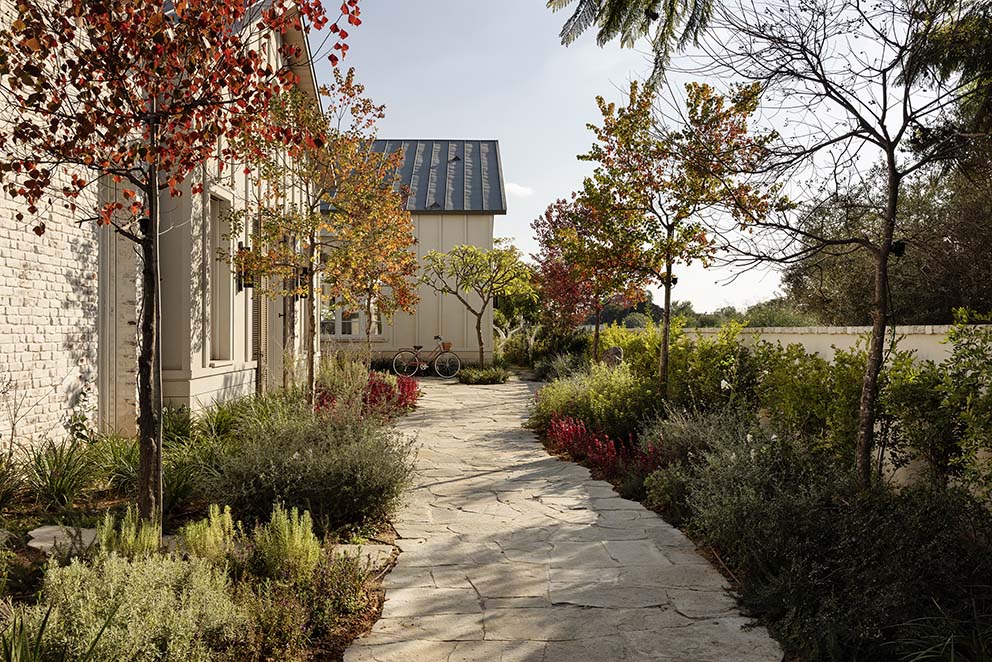 שרה ונירית פרנקל, עיצוב כפרי, ניהול סושיאל לעיצוב פנים